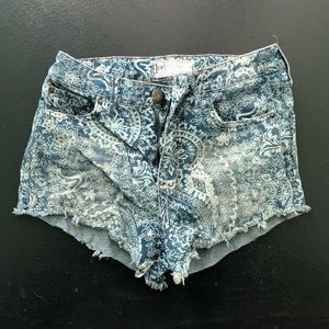 Free People jean shorts 25